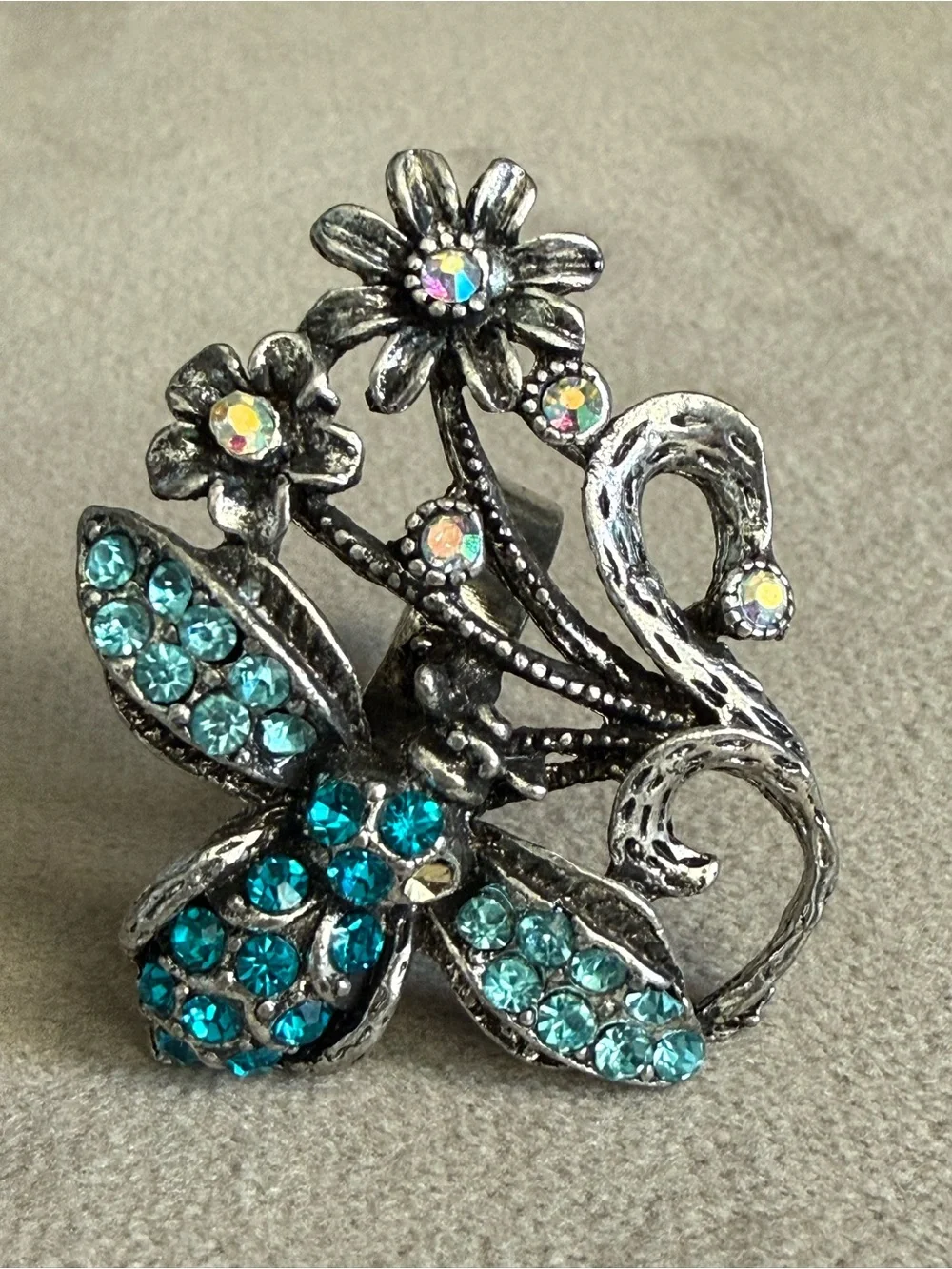 Silver-Tone Floral Ring with Aqua Crystal Accents